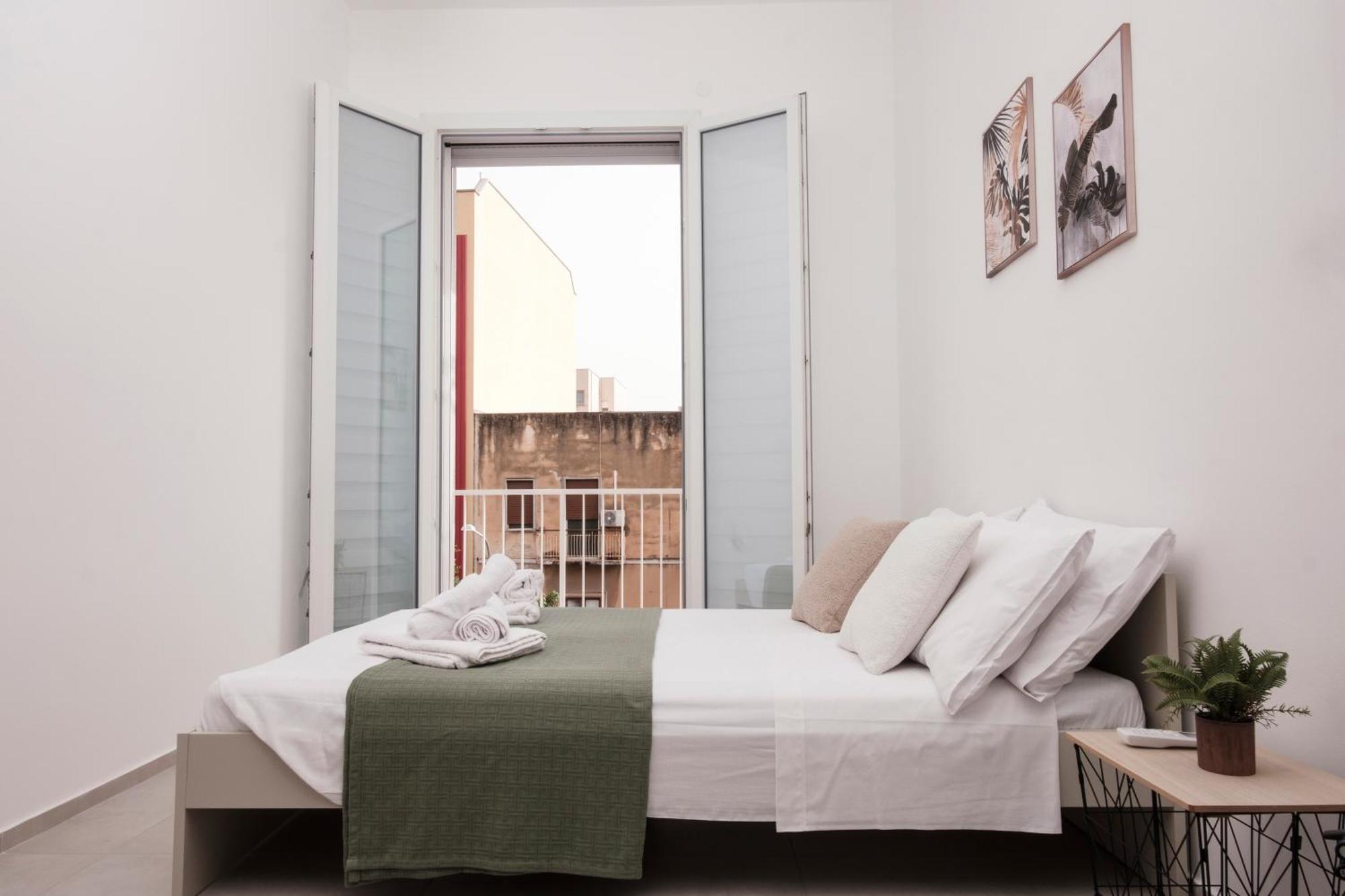 Pepoli Deluxe - Exclusive Apartment - Free Parking Trapani Kültér fotó